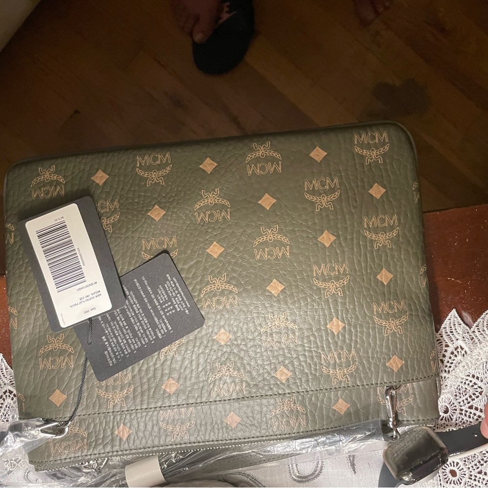 Mcm crossbody pouch